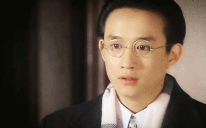 脸部垮掉的男人,脸部塌陷的男生