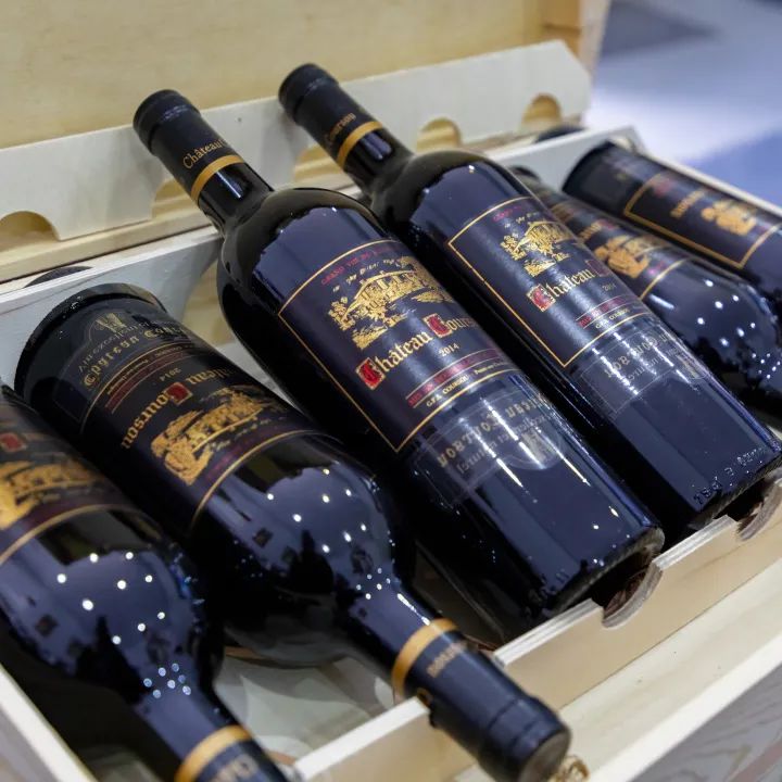 亚蓉欧国家馆商品展示中心,亚蓉欧国家商品馆年货活动