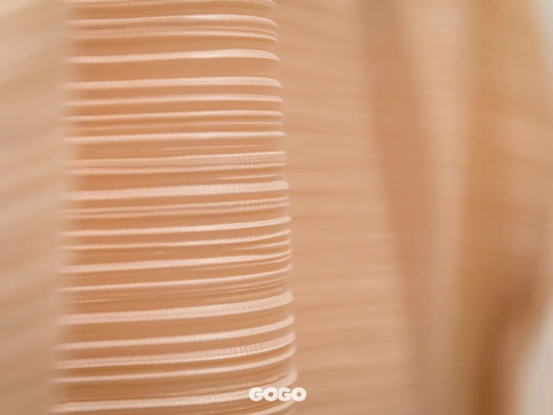 三宅一生限定系列上线！点亮夏日缤纷色彩