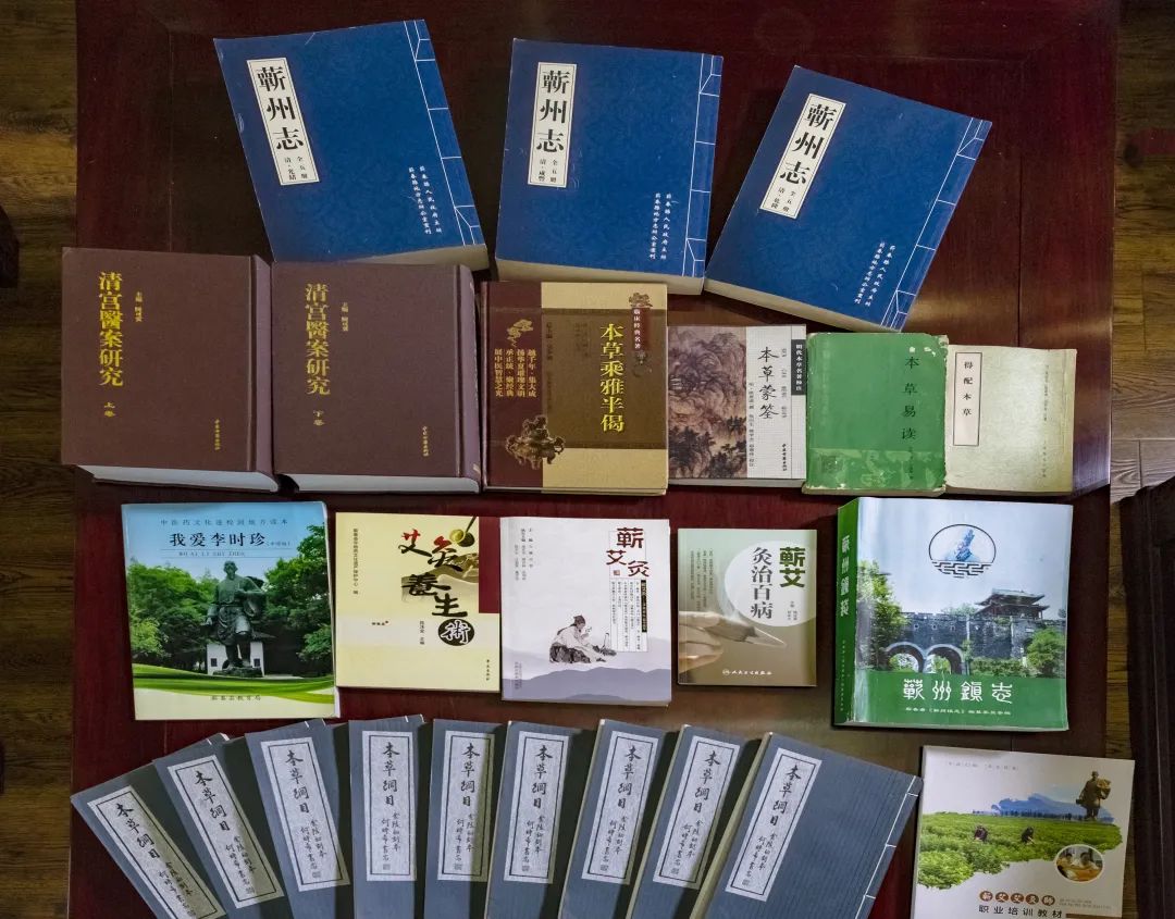 蕲艾和艾草是一个东西吗,蕲艾和艾草的区别在哪里