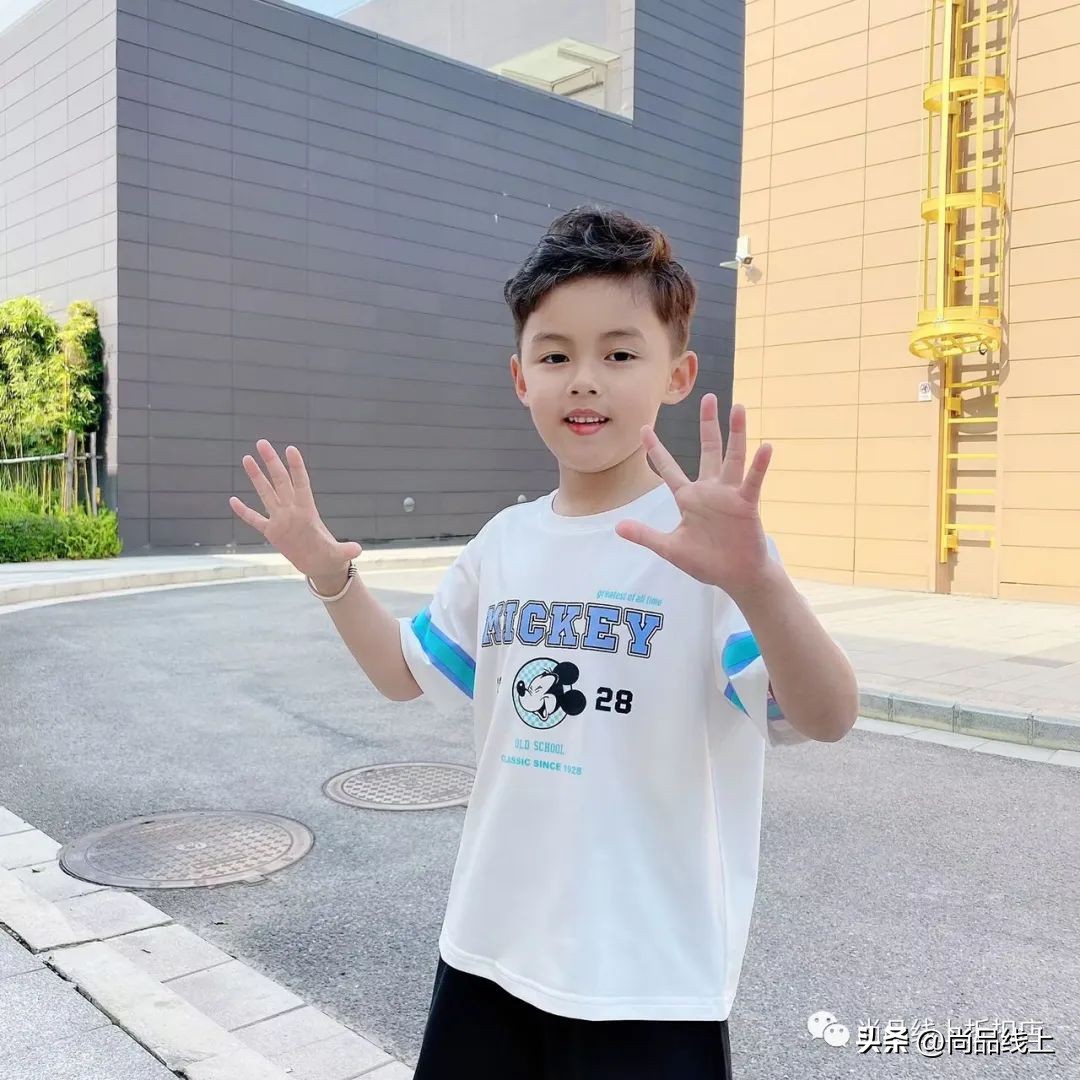 迪士尼disney童装80码一岁,迪士尼disney童装正品专卖送马甲