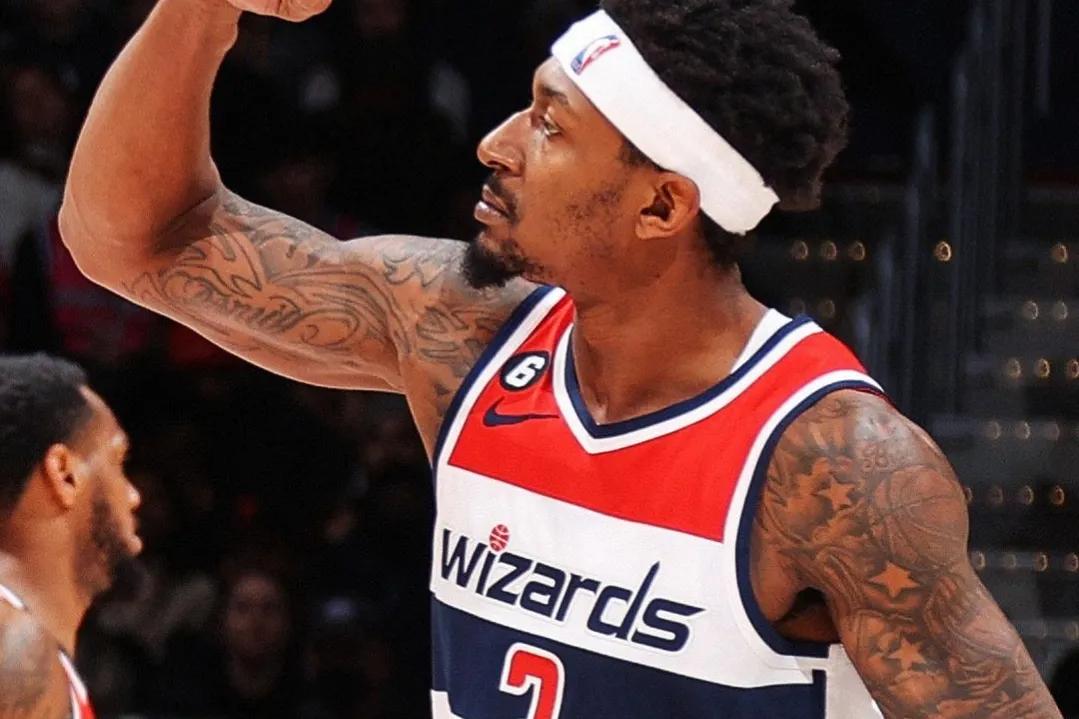 韦德科比竟不如哈登？美媒列出21世纪10年代最好的十名得分后卫