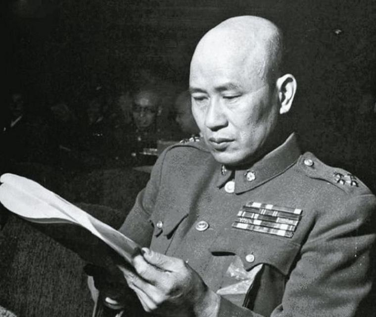 李克农遇国军上校，打了个招呼，周总理怒批李：他若暴露，你负责