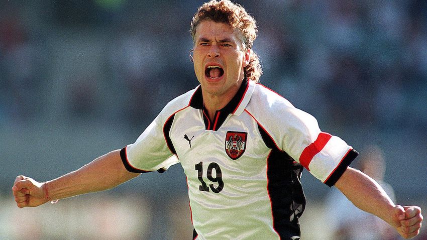 昔日英雄1-48集免费看,98年世界杯32强以及阵容