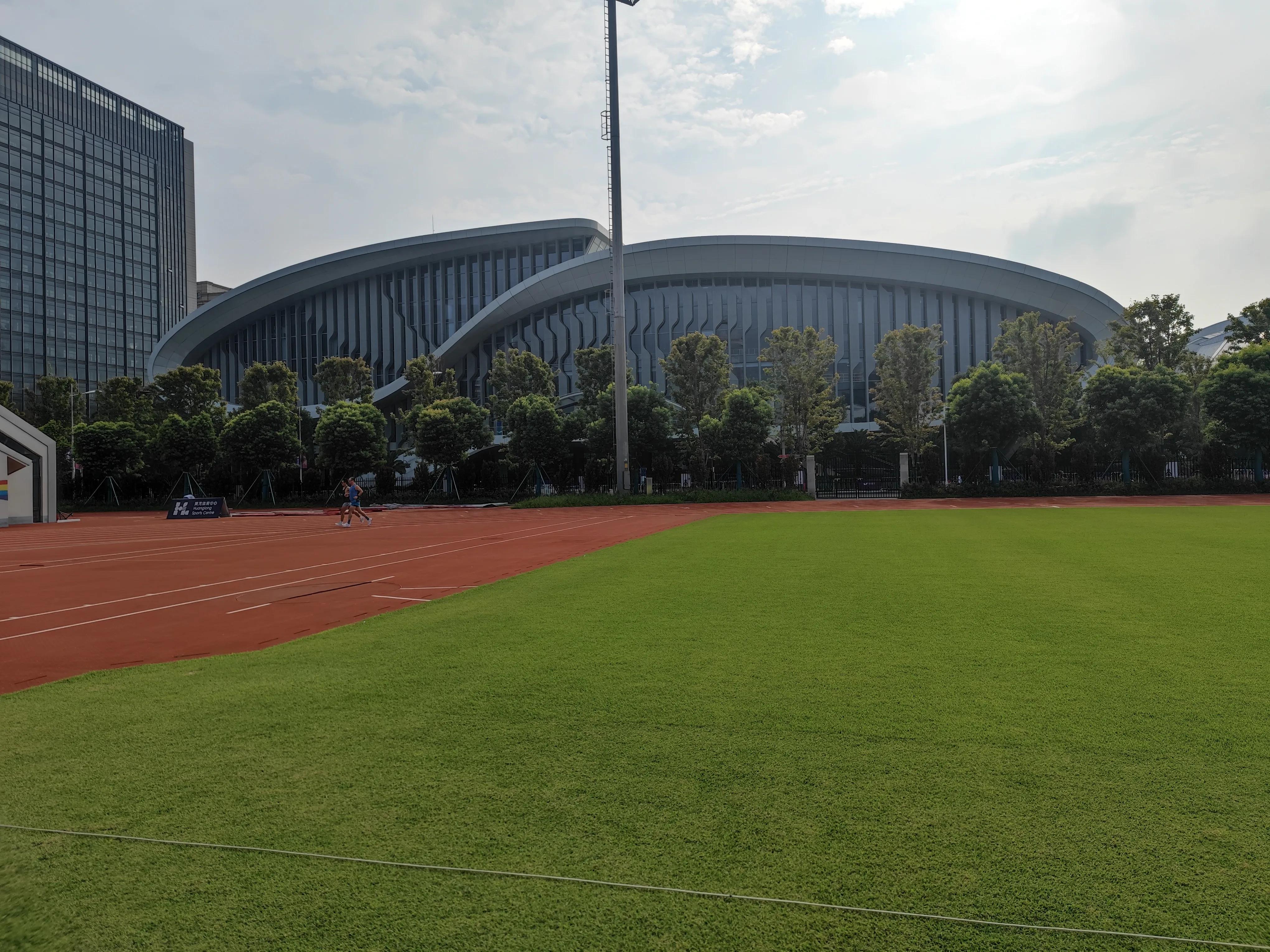 杭州有哪些好玩的室内足球场,看风景最美足球场