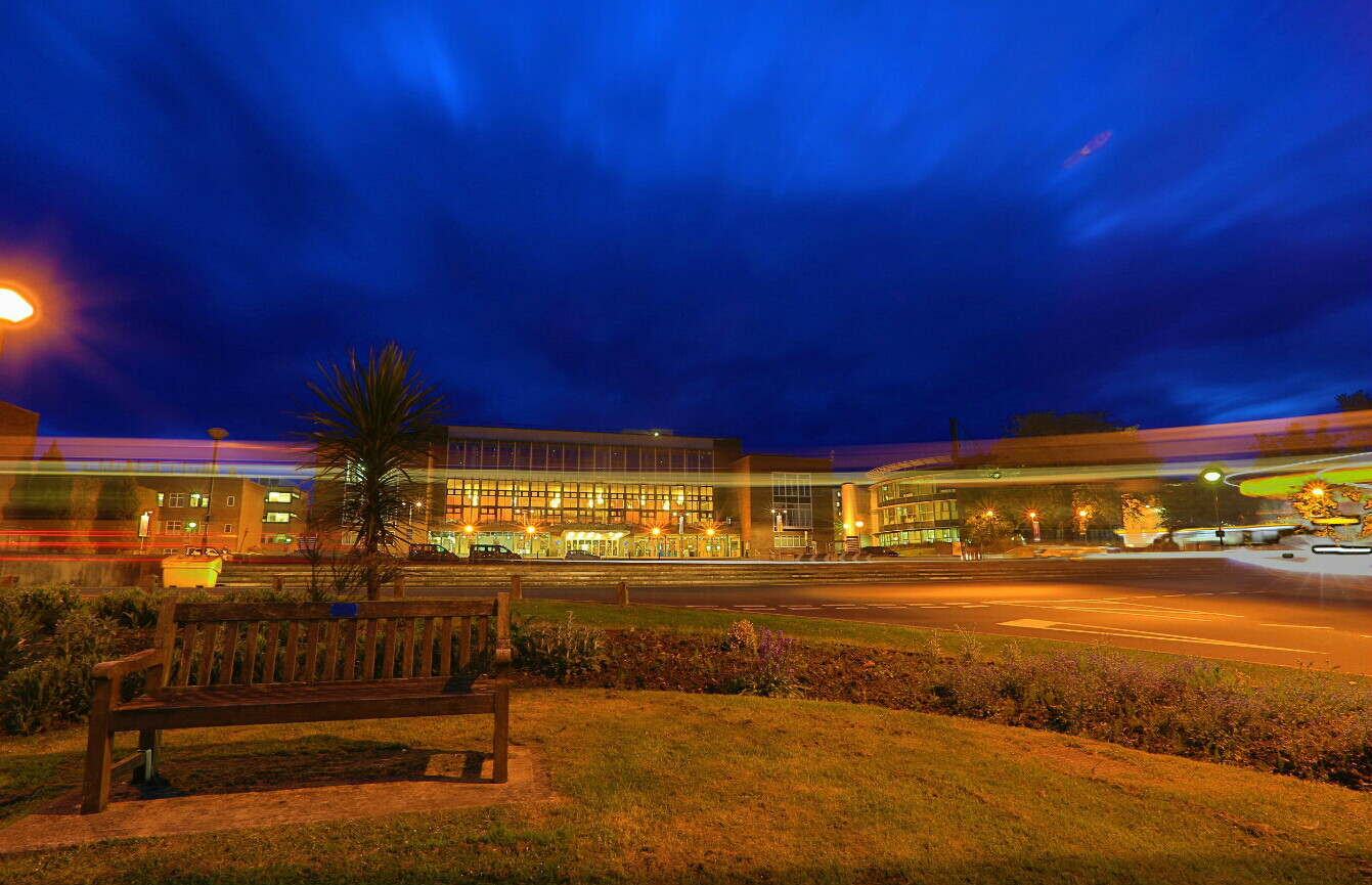 斯旺西大学宿舍申请,斯旺西大学住宿费用