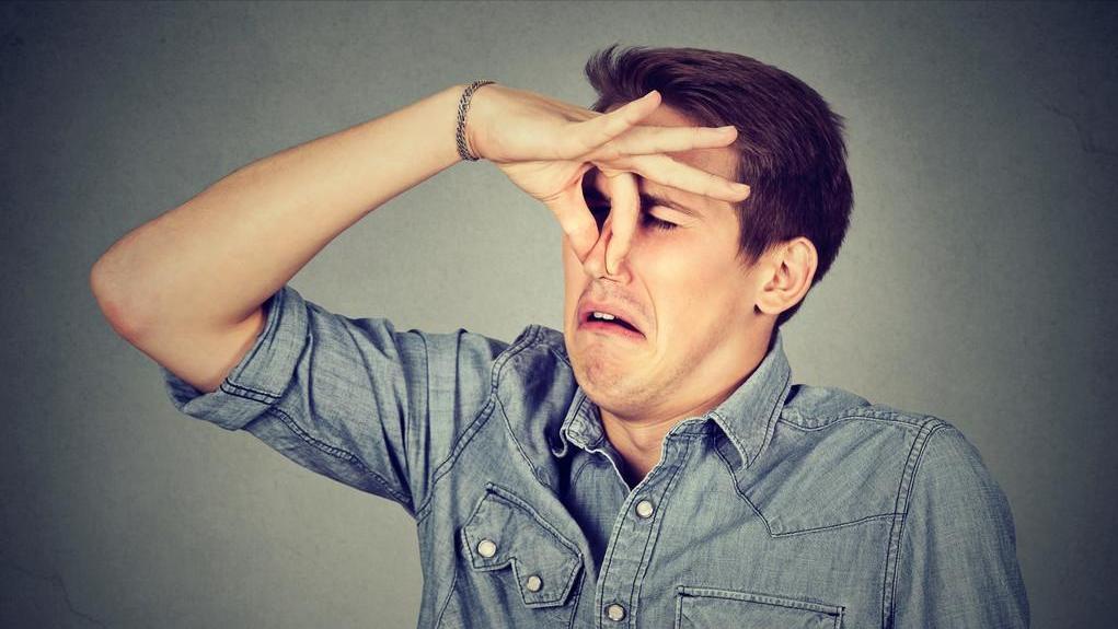 经常放屁是不是患上了某些疾病,经常放屁是身体给的什么信号