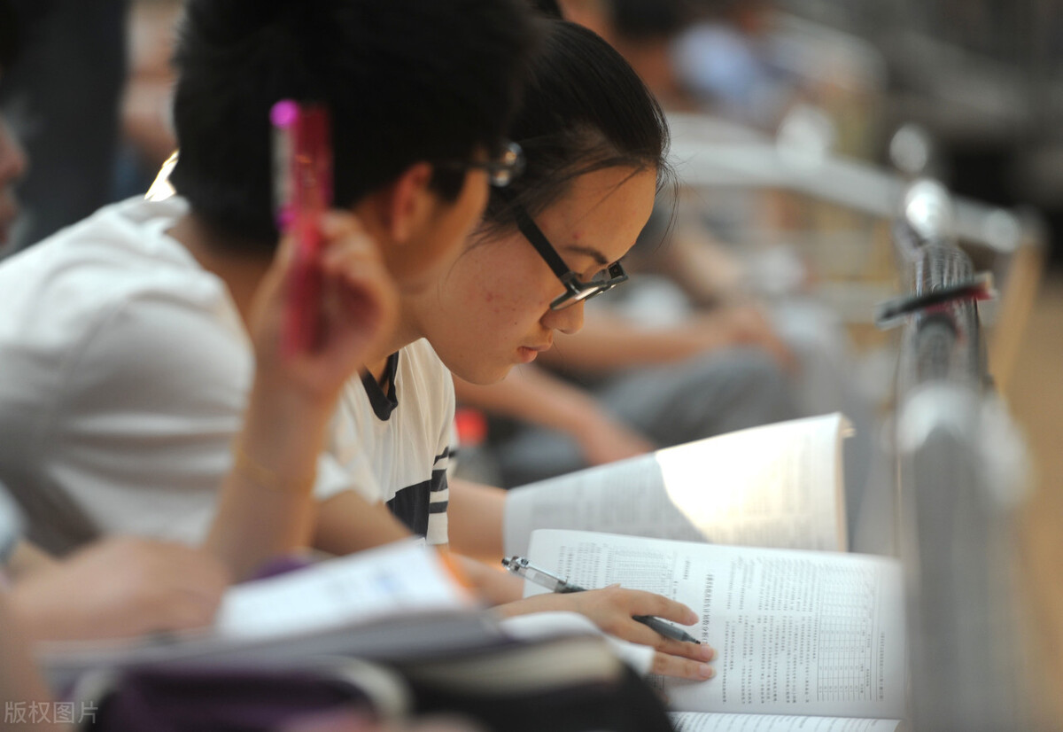 大专是平行志愿还是顺序志愿,中考是平行志愿还是顺序志愿