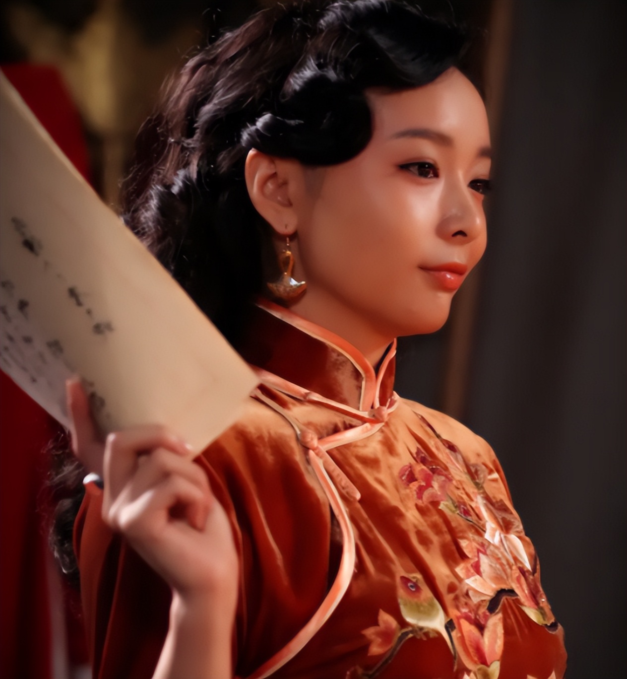 大嫂高叶刚翻红,大嫂高叶成名