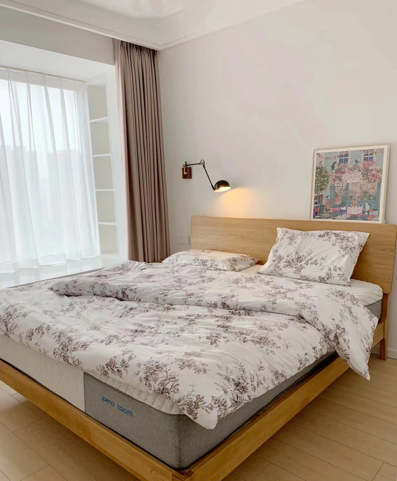 大白墙悬空电视柜颜色搭配效果图,小户型大白墙电视墙