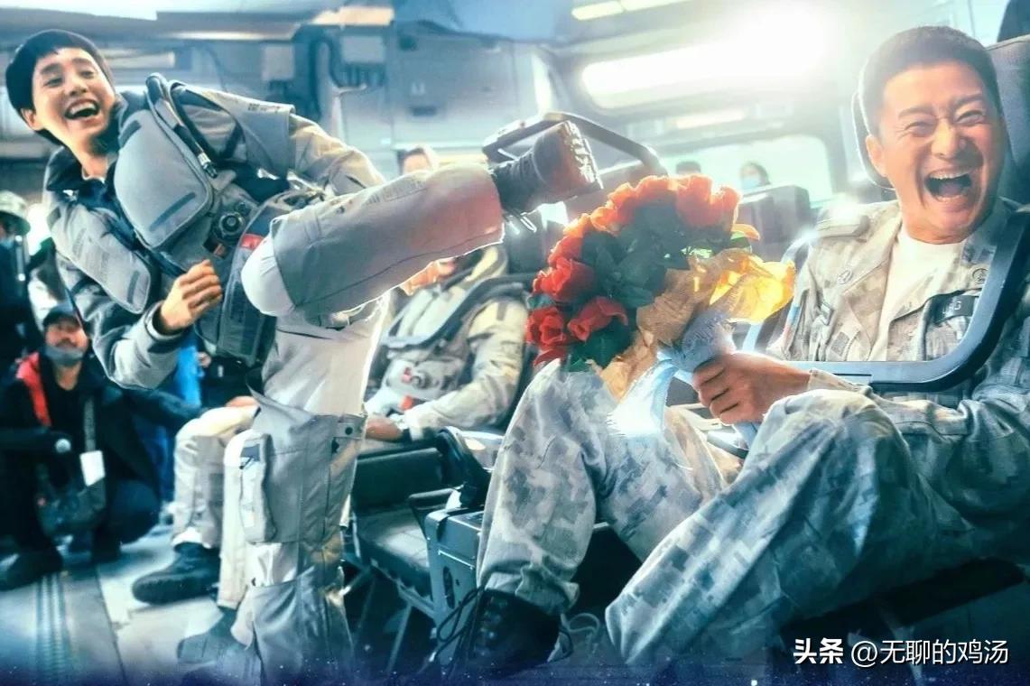 吴京200亿票房第一是谁,吴京主演票房破290亿能拿多少钱