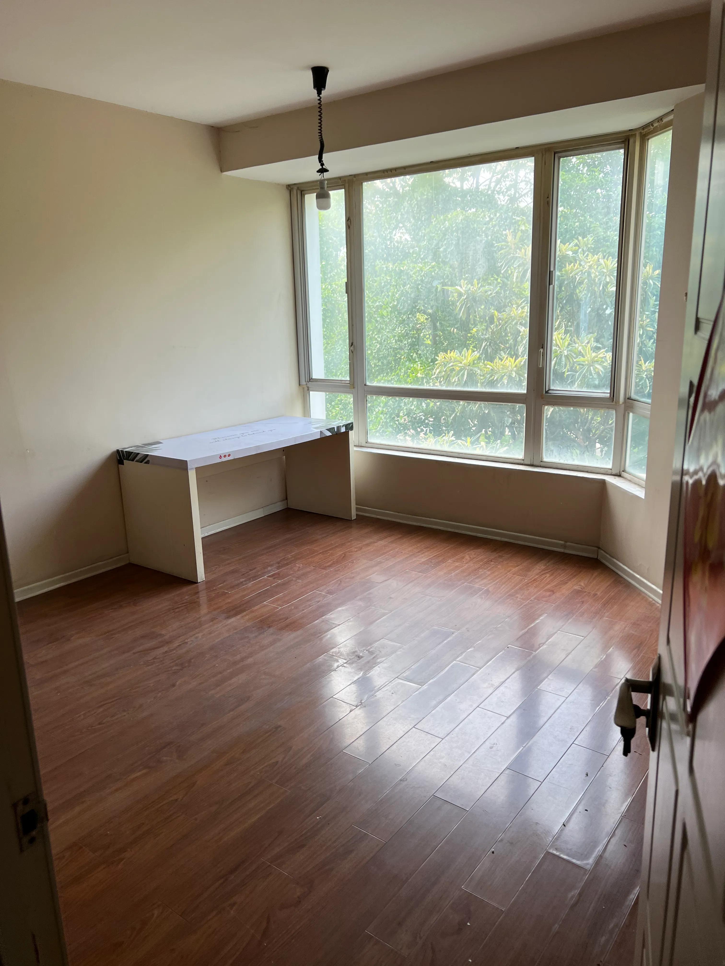 百家湖附近别墅出租，是办公，淘宝，摄影等等小年轻创业首选平台