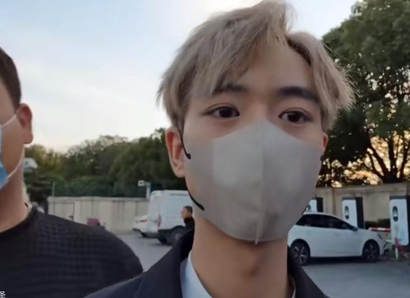 换谁估计都愿意了！运动会子圣被不二丸叽*袜丝**暗示，网友：赚麻了