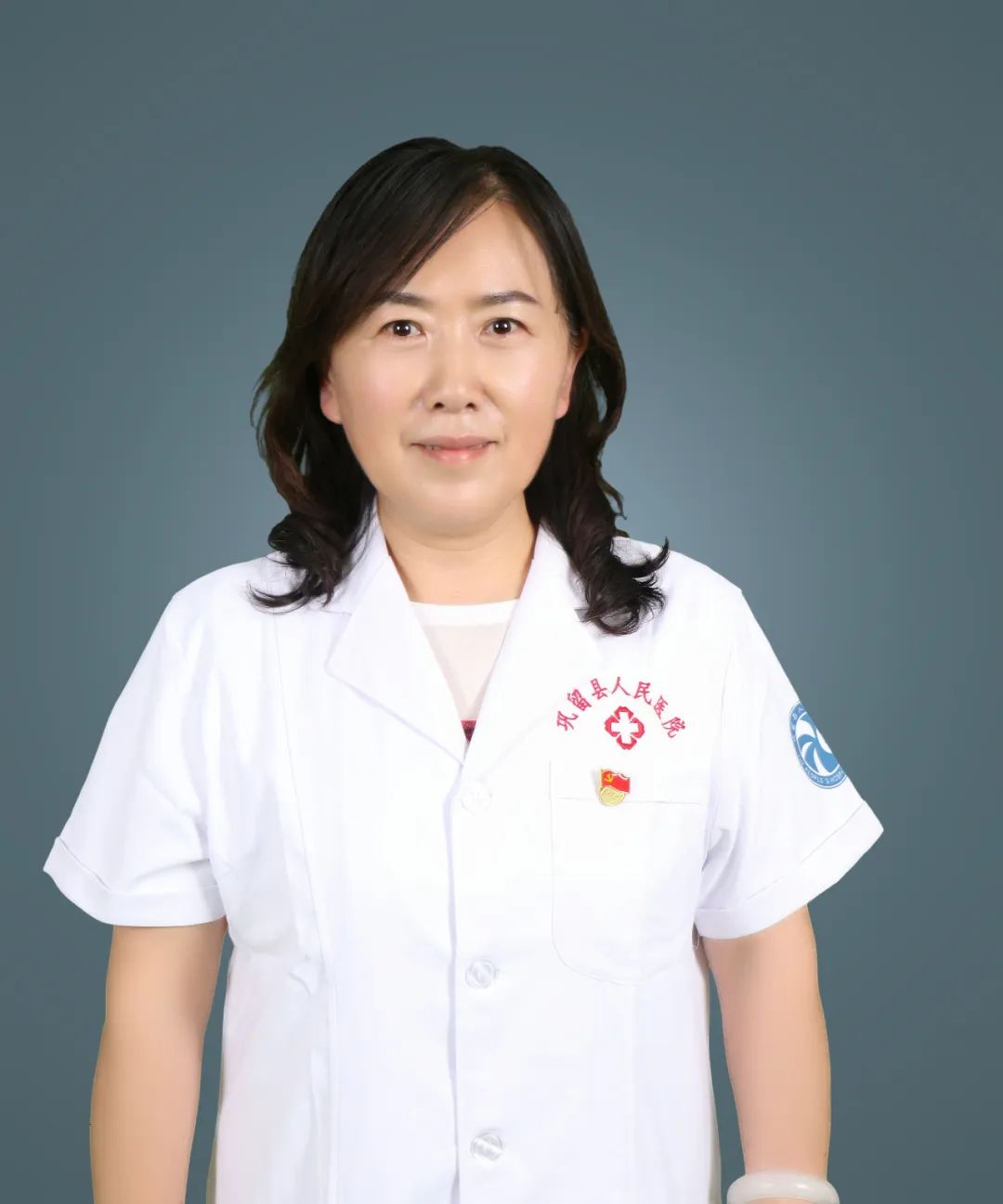 致敬最美医生的片段,致敬最美医生视频