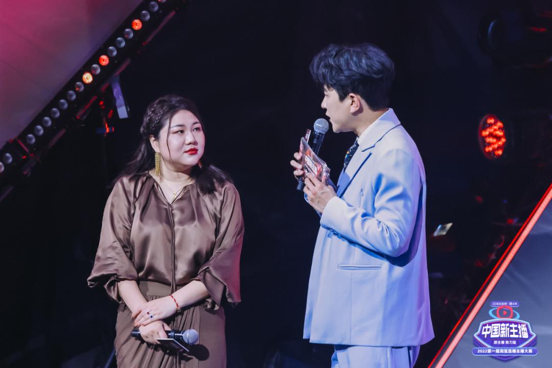 什么是淘宝直播新人主播如何做,淘宝直播主播的商业战略