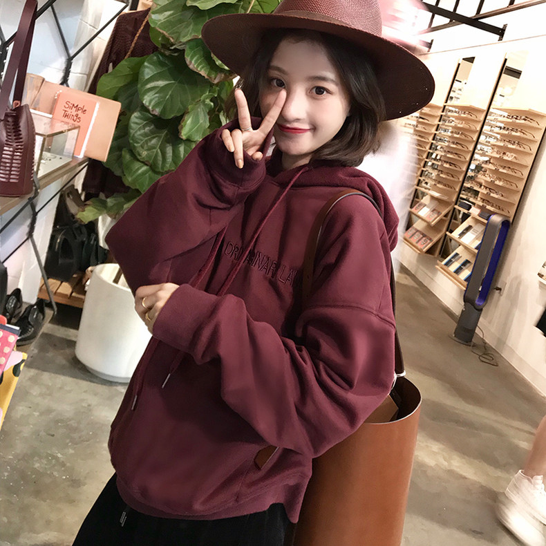 天渐转凉几款时髦卫衣,多试试这几款时髦卫衣