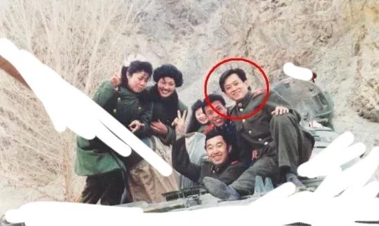 弦子朱军最近新消息,弦子二审败诉后当街宣读的视频