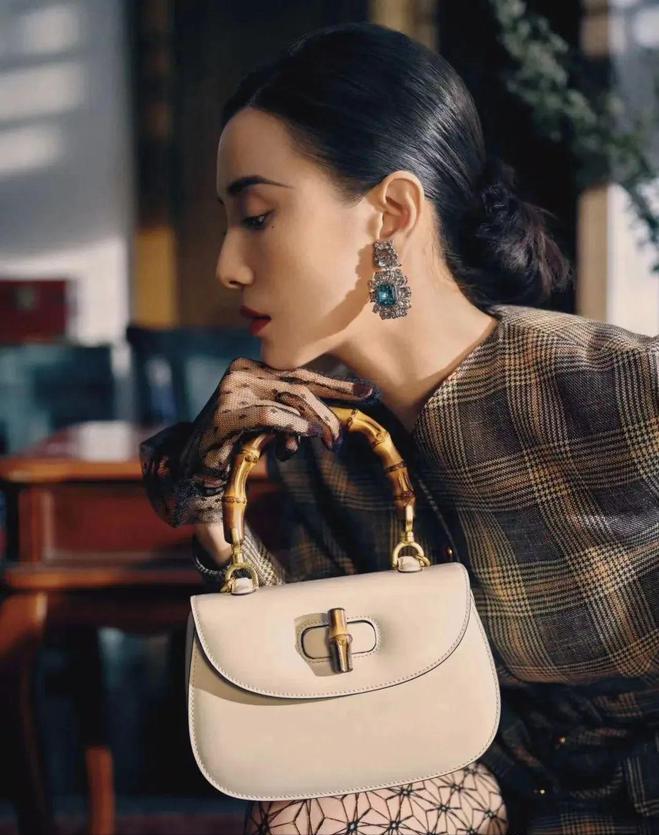 包包百搭老钱风,最近流行的10款包包