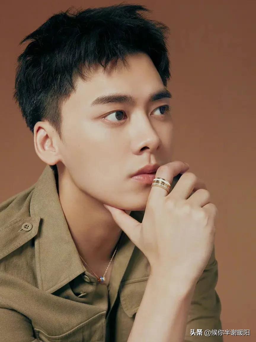 男明星寸头李现,男明星寸头杨洋肖战