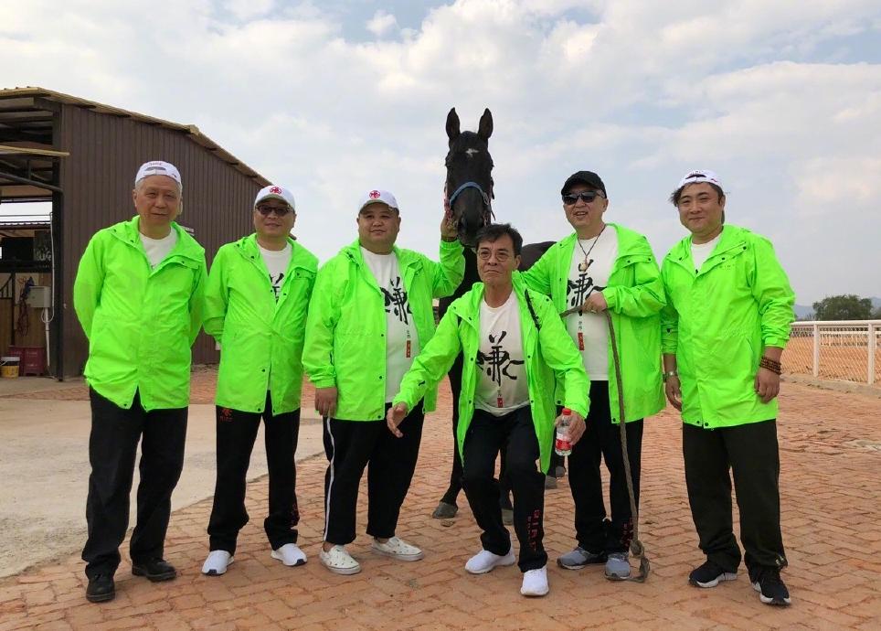 于谦赛马夺冠,于谦速度赛马