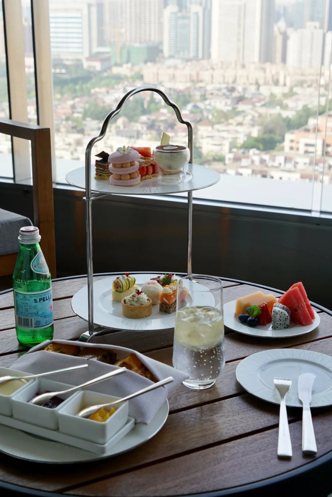 西安丽思卡尔顿视频原声,西安丽思卡尔顿下午茶