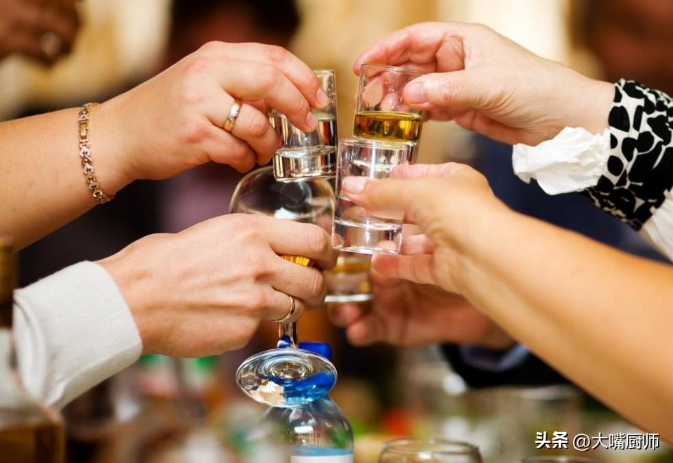 河南酒桌“怪象”：正式酒宴上，不喝杜康，这事是真的吗？