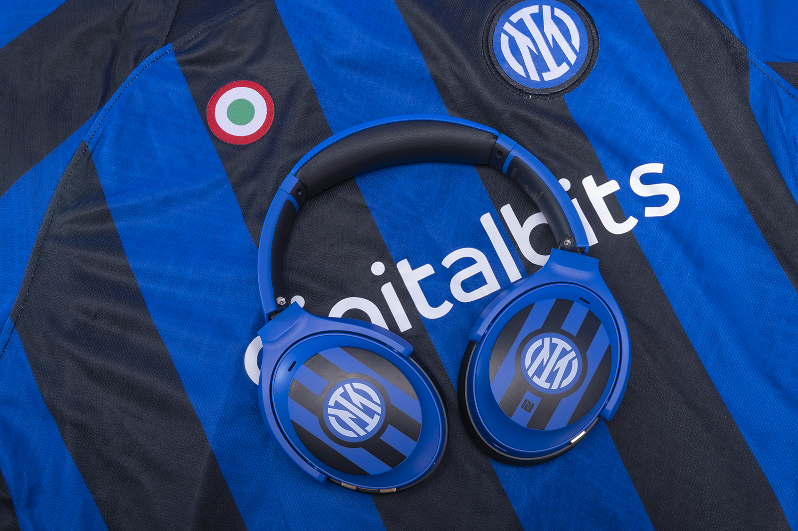 历届欧冠决赛录像回放,足球是圆的后续