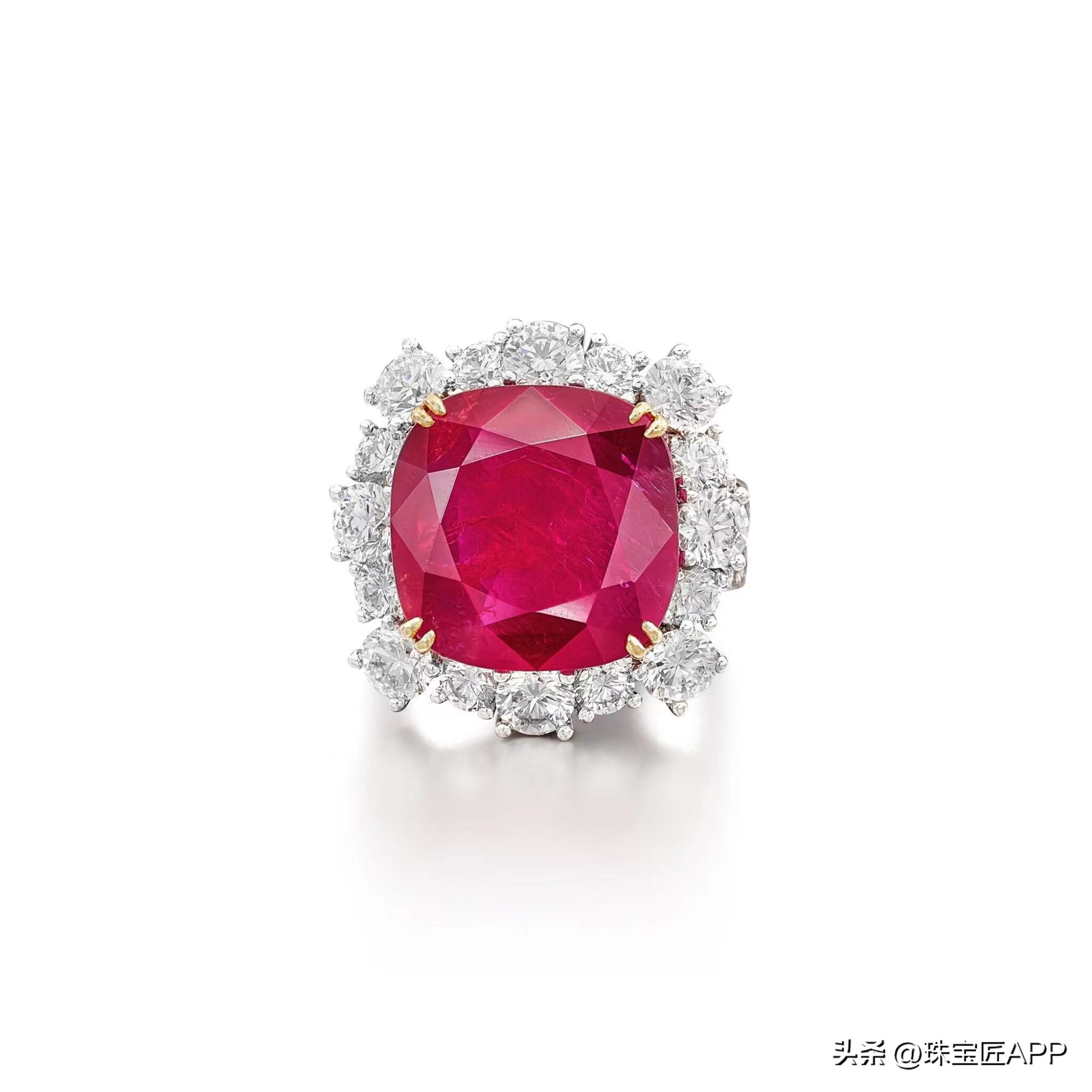 彩钻占C位，帕拉伊巴身价大涨！直击2023苏富比春拍【瑰丽珠宝2】