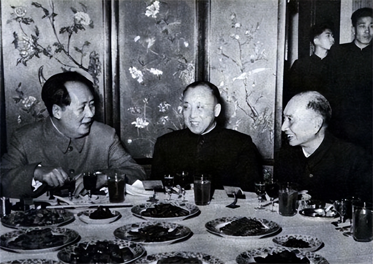 毛主席遗体四十多年不腐，防腐花费引发质疑，工作人员揭开内幕！