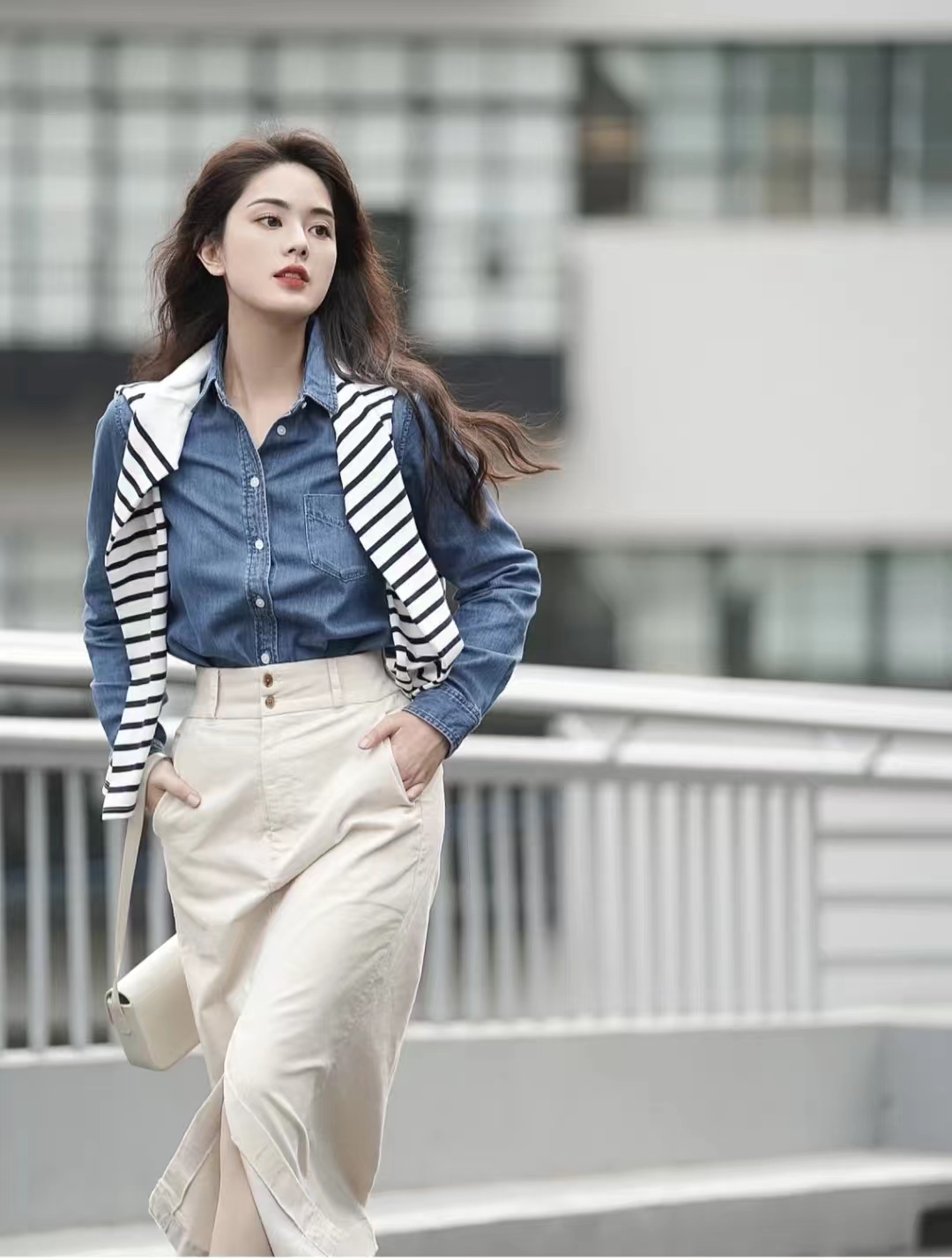 灯芯绒半身裙秋冬怎么搭配,灯芯绒碎花半身裙秋冬