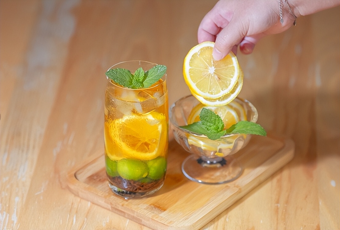 夏季炎热适合喝的茶有哪些,夏天太热喝什么才是清热解毒的茶