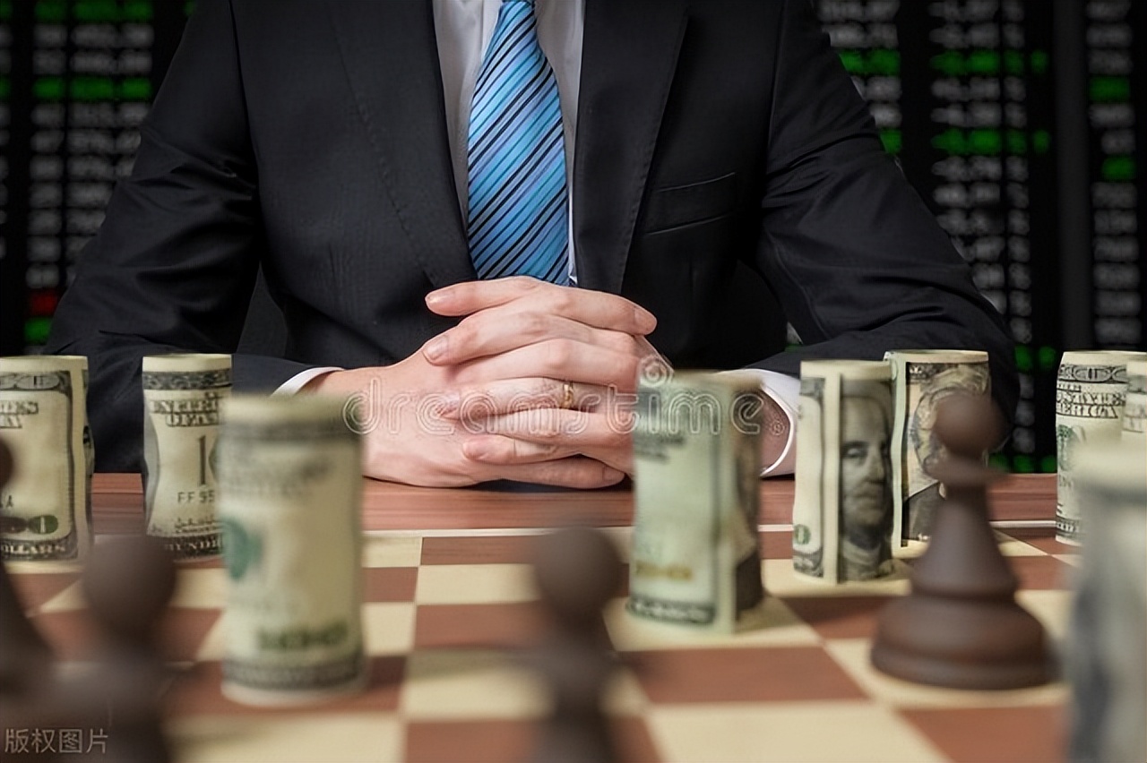 为赌博网站兑换游戏币，是开设*场赌**还是赌博