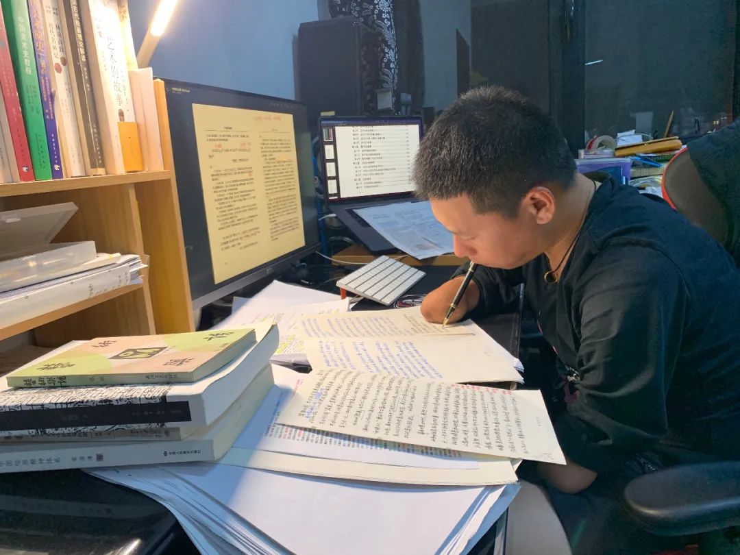 断臂青年画家王恒:天行健君子以自强不息