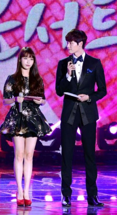 iu和李钟硕哪个时候谈恋爱,iu和李钟硕恋情怎么被发现的