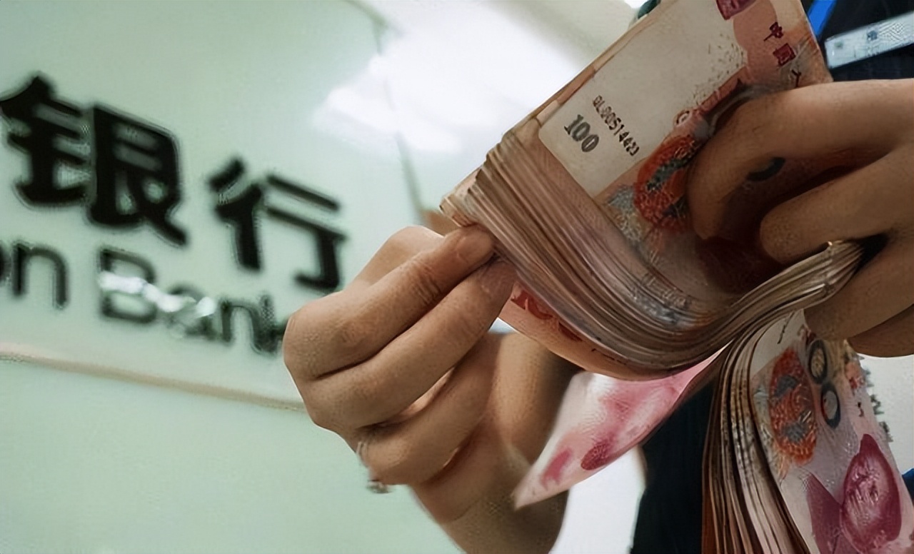 国家要动真格了？催买房不成，智囊提好方案，获网友支持