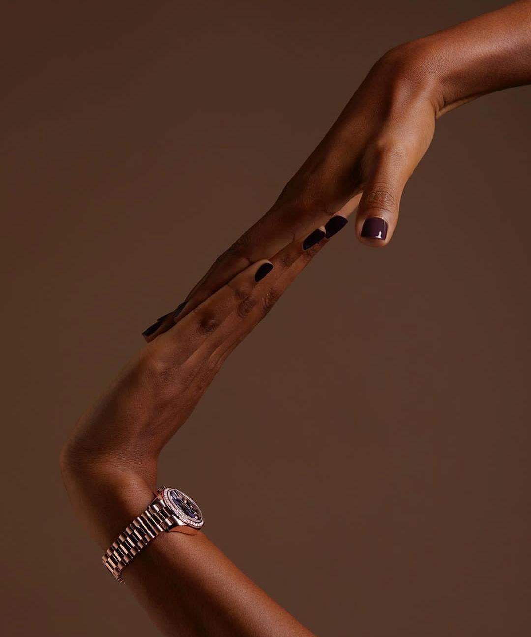 她经济与金融,女人一定要拥有的几款腕表