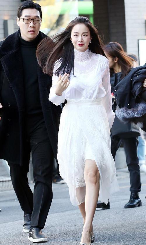 金泰熙为什么这么像20岁,金泰熙年轻时的颜值巅峰