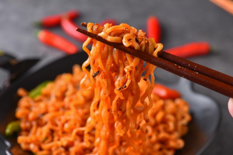 吃方便面有危害是谣言吗,吃方便面真能致癌吗