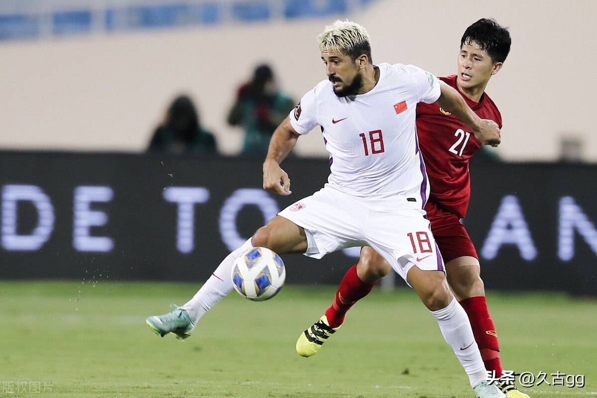 国足主帅新人选被曝最新消息,国足新任主帅人选浮出水面