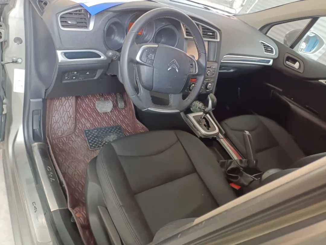 十堰龙信国际汽车城在哪里,十堰龙信国际汽车城二手车厢货车