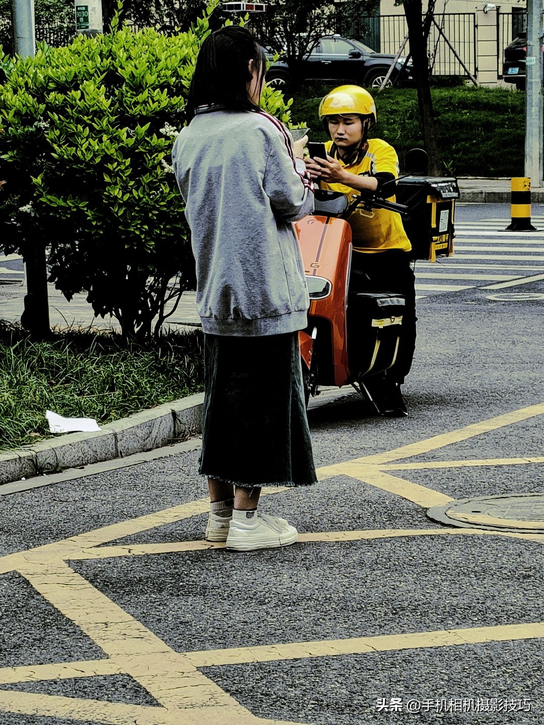 手机拍照避免照片模糊必学技巧,华为手机拍出的照片模糊怎么回事