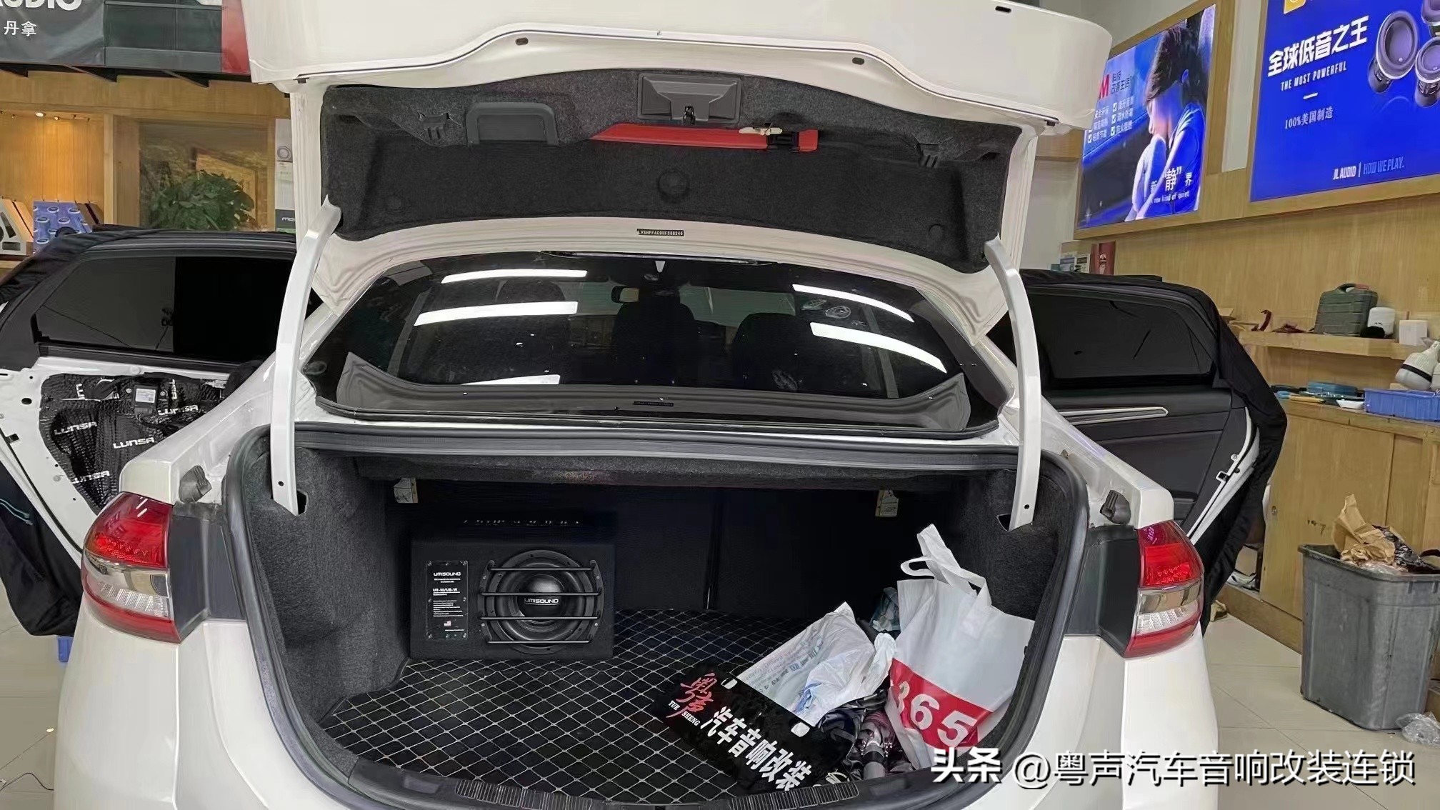 2023蒙迪欧180豪华版原装音响效果,蒙迪欧升级音响