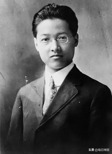 最早根本没有“她”