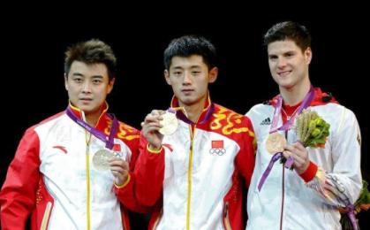 乒乓球冠军王皓简历,奥运冠军王皓和妻子现状