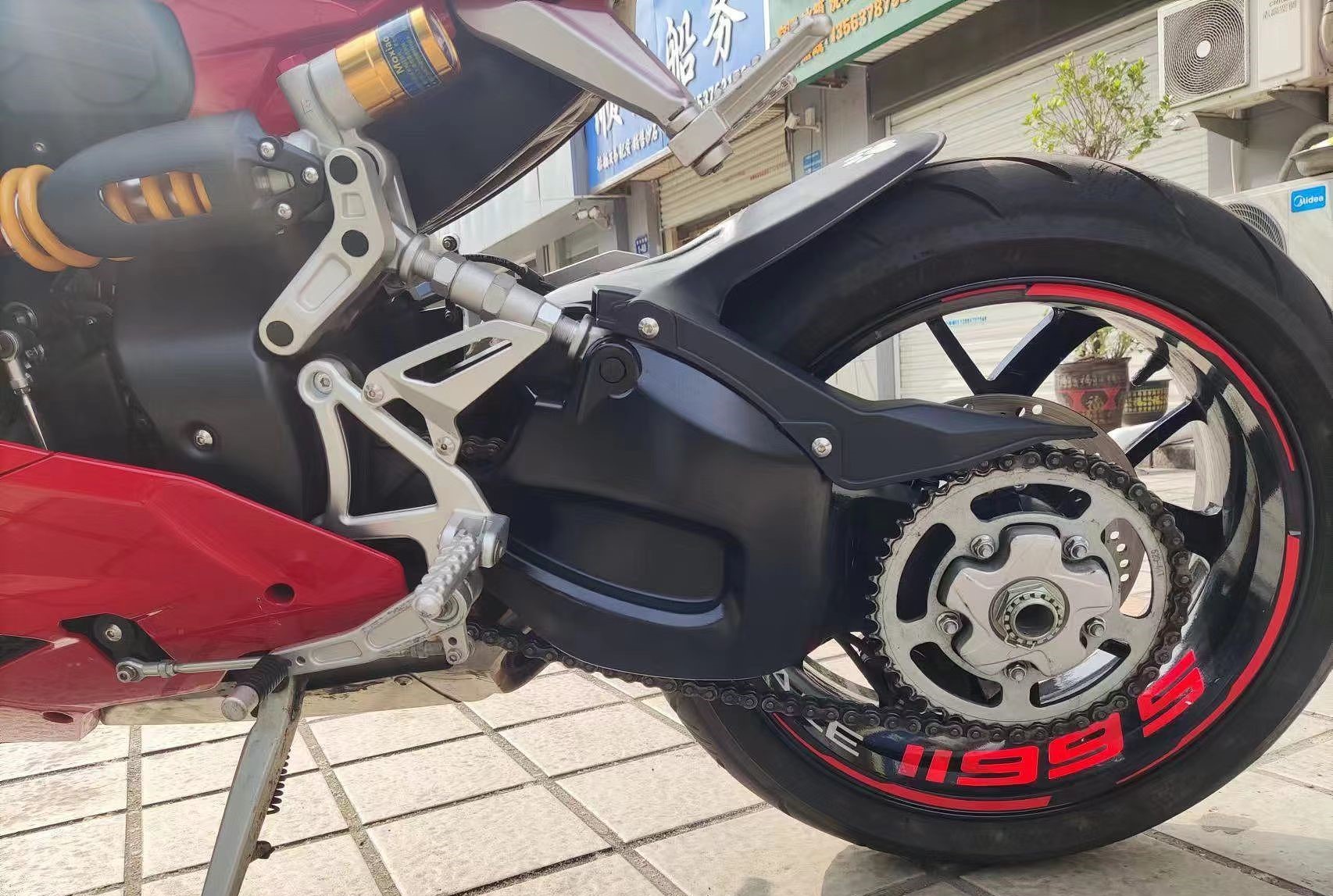 稻花香里说丰年听取蛙声一片,稻花香里说丰年听取蛙声一片英语