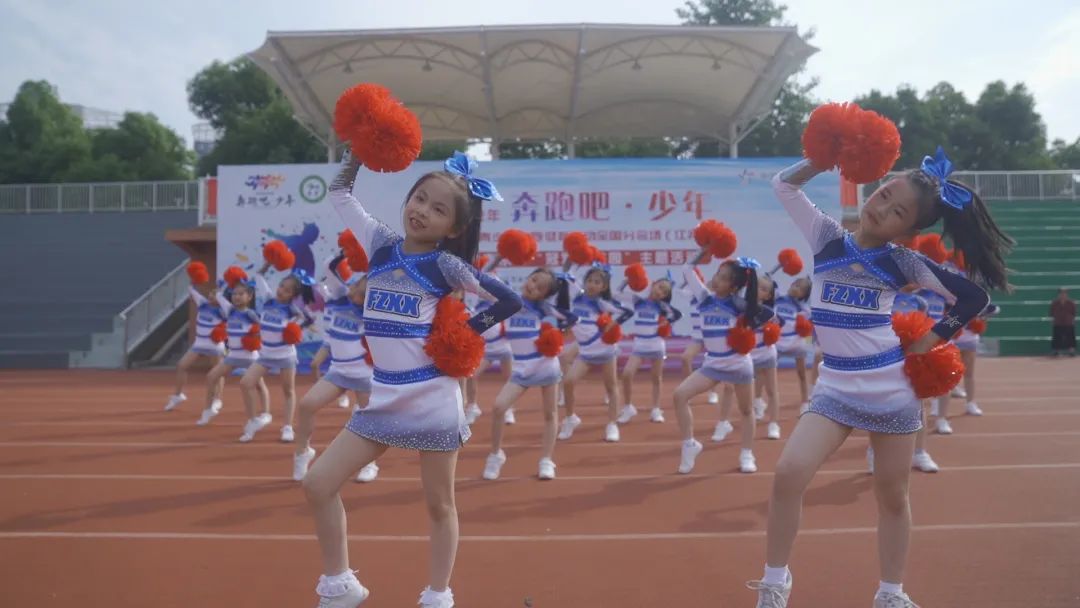 仙林南师附中闪光之处,南师附中仙林小学小学部成长礼