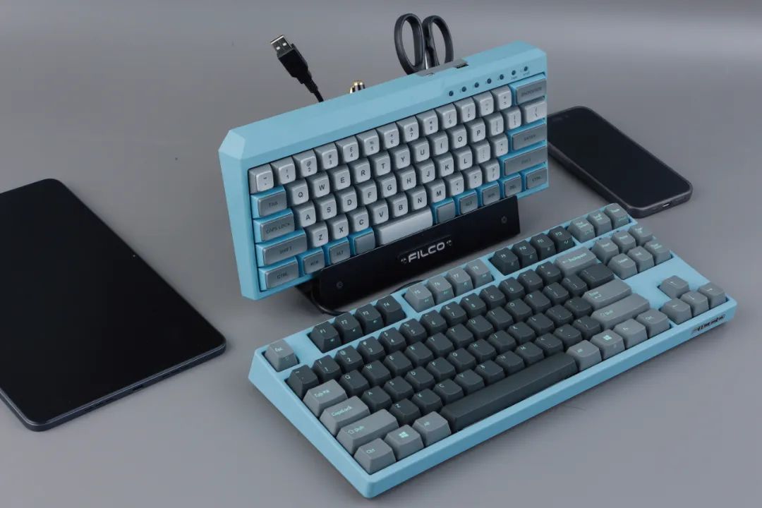 更清新、更简单——Filco双模迷你啦晨曦绿多功能金属支架-DAN图赏