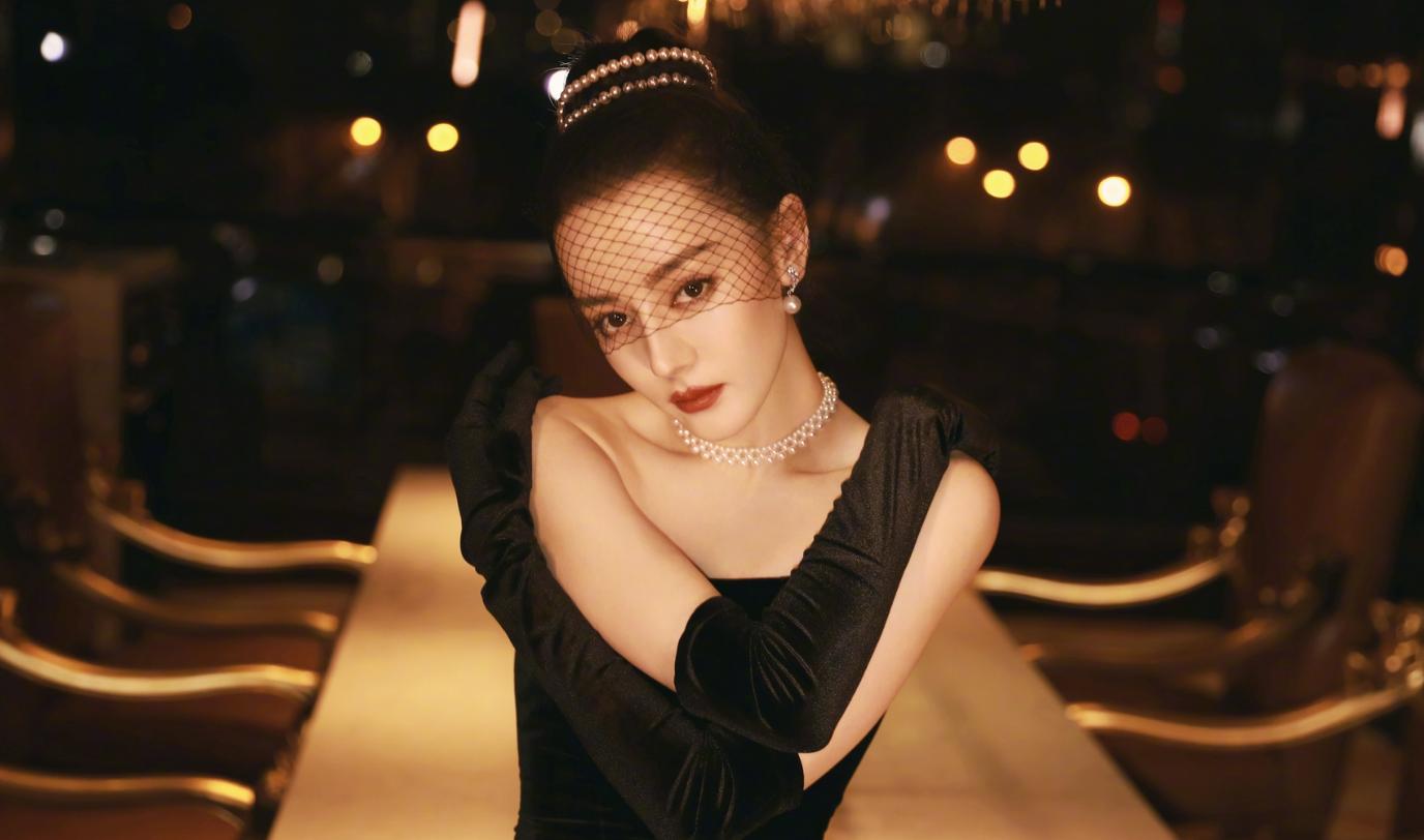 赫本经典复古造型,众明星模仿奥黛丽赫本谁更还原