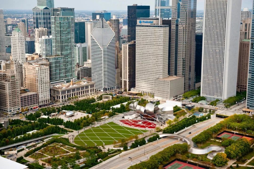 解构主义弗兰克盖里,美国建筑师弗兰克盖里的建筑风格