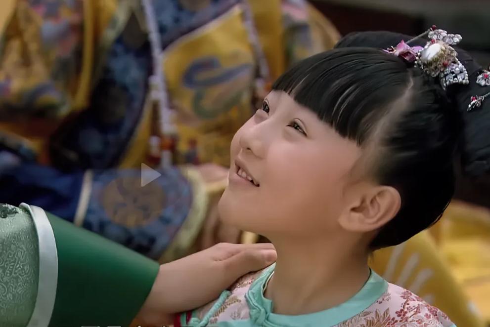 胧月大魔王解读,小时候胧月认甄嬛为额娘的时候